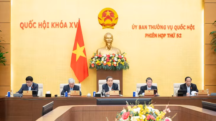 Chủ tịch Quốc hội Trần Thanh Mẫn và các Phó Chủ tịch Quốc hội chủ trì, điều hành phiên họp. (Ảnh: DUY LINH)