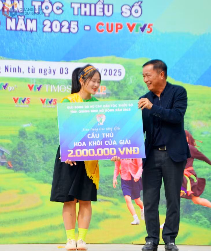 Hoa khôi giải đấu thuộc về cầu thủ Hoàng Phương Thủy, đội Lâm Thượng.