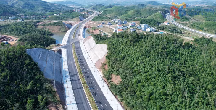 Dự án đường nối từ cầu Vân Đồn 3 đến khu tái định cư Đoàn Kết sẵn sàng thông xe kỹ thuật. Ảnh: Thành Công