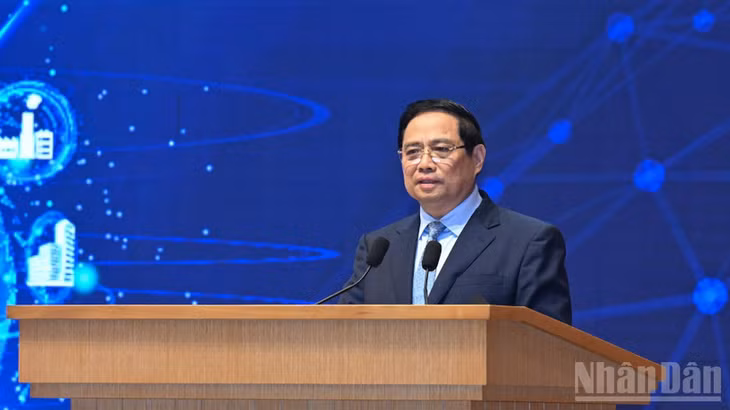 Thủ tướng Chính phủ Phạm Minh Chính phát biểu ý kiến tại Diễn đàn quốc gia phát triển kinh tế số và xã hội số lần thứ III. (Ảnh: Trần Hải)