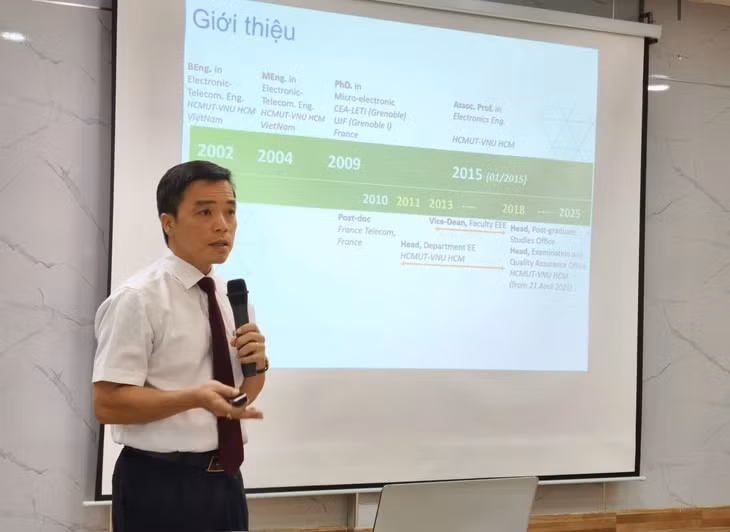 Các chuyên gia, nhà khoa học về lĩnh vực an ninh mạng trong buổi hội thảo - Ảnh: TRỌNG NHÂN