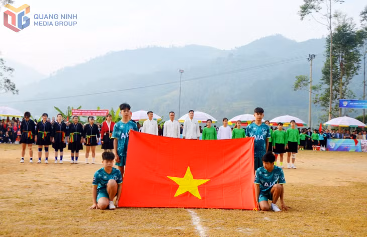 Trận Chung kết được tổ chức trên sân Nà Ếch.