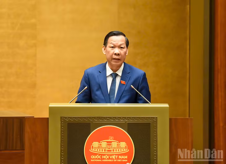 Chủ nhiệm Ủy ban Kinh tế và Tài chính Phan Văn Mãi. (Ảnh: DUY LINH)