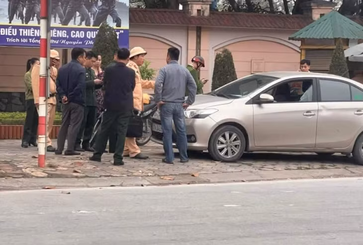 Lực lượng công an có mặt để điều tra, làm rõ vụ việc