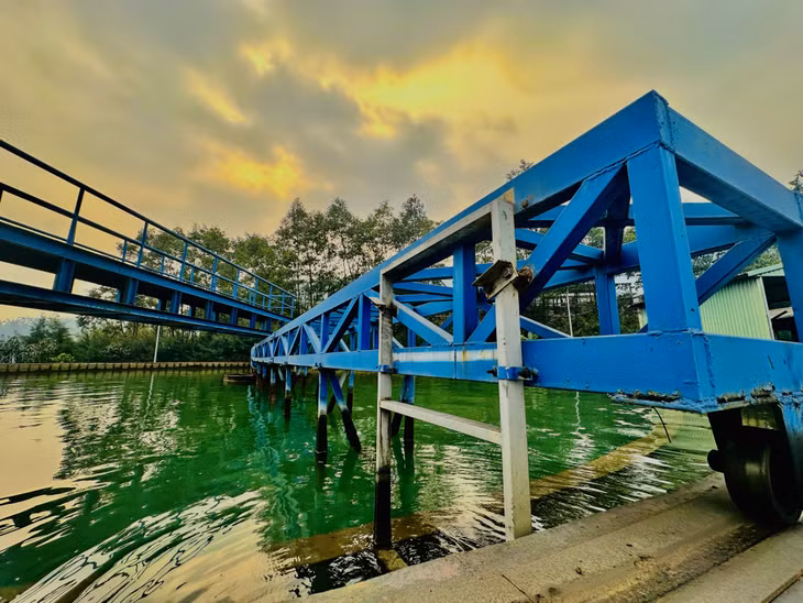 Trạm xử lý nước thải Tràng Khê sử dụng công nghệ Hàn Quốc, cho nước thải sau xử lý đạt tiêu chuẩn cột A theo quy chuẩn quốc gia về xử lý nước thải.