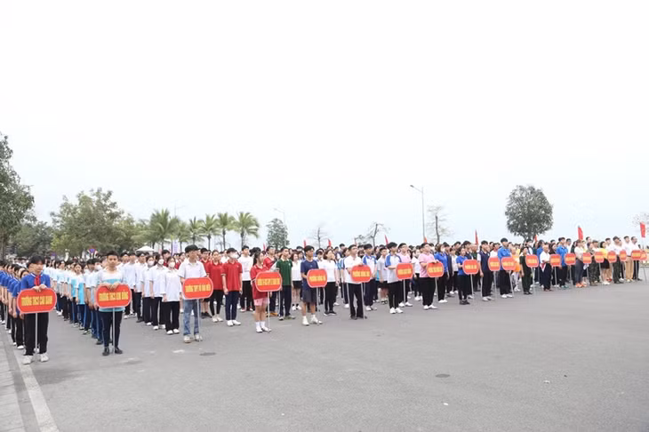 Sự kiện thu hút gần 700 người tham gia.