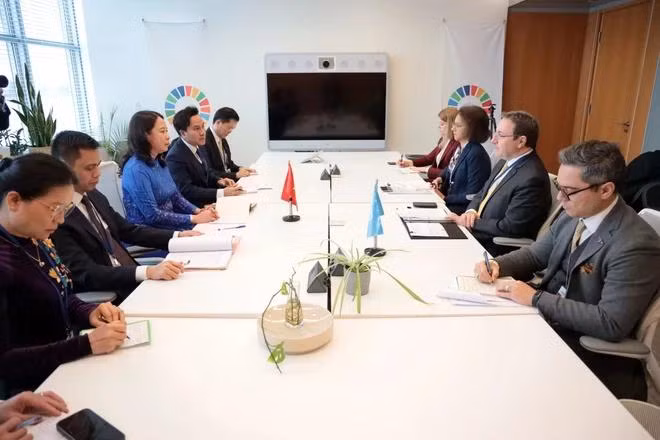 Phó Chủ tịch nước Võ Thị Ánh Xuân gặp Tổng Giám đốc Chương trình Phát triển Liên hợp quốc (UNDP) Achim Steiner tại New York. (Ảnh: Thanh Tuấn/TTXVN)