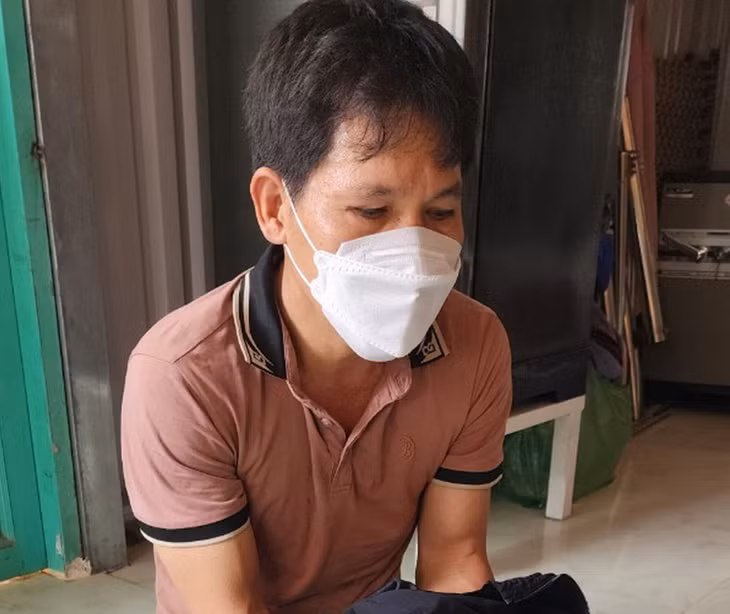 Nguyễn Văn Phương sau khi bị bắt giữ.
