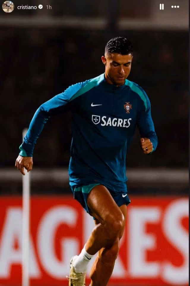 Ronaldo đăng ảnh tập với tuyển Bồ Đào Nha tại Slovenia ngày 24/3. Ảnh: Instagram