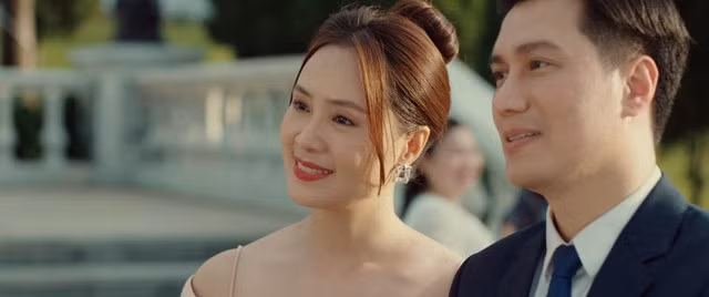 Hồng Diễm và Việt Anh vào vai vợ chồng trong phim