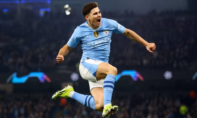 Tiền đạo Julian Alvarez mừng bàn nâng tỷ số lên 2-0 cho Man City, trong trận gặp Copenhagen trên sân Etihad, thành phố Manchester, Anh, lượt về vòng 1/8 Champions League tối 6/3/2024. Ảnh: Reuters