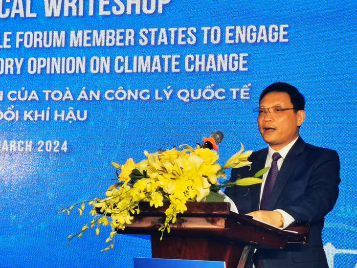 Đồng chí Nghiêm Xuân Cường, Phó Chủ tịch UBND tỉnh Quảng Ninh, phát biểu chào mừng hội thảo.