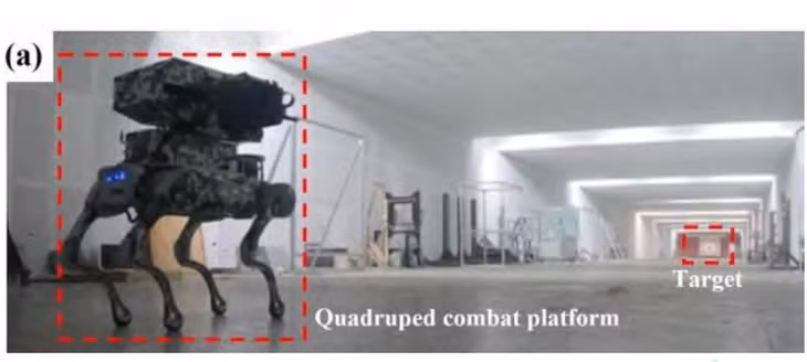Chó robot sản xuất bởi Trung Quốc có thể đạt độ chính xác rất cao với trang bị súng máy (Ảnh: Đại học KH&amp;CN Nam Kinh).