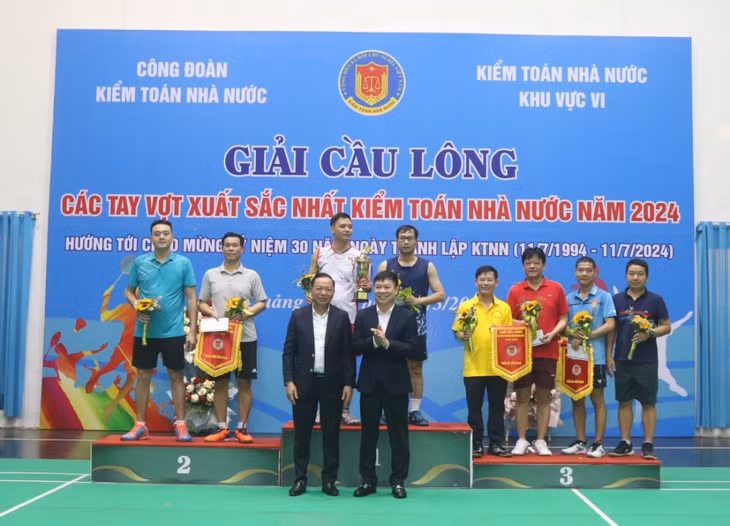 .... Nội dung đôi nam