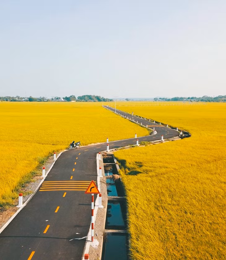 Công trình nằm trong chương trình xây dựng nông thôn mới được đầu tư bằng ngân sách của tỉnh Bà Rịa – Vũng Tàu và huyện Long Điền. Ảnh: Le Nguyen