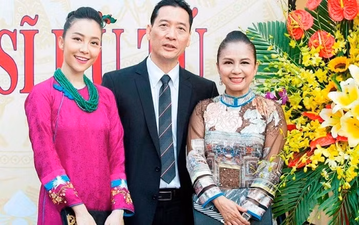 NSND Đặng Hùng, Vương Linh cùng con gái Linh Nga.