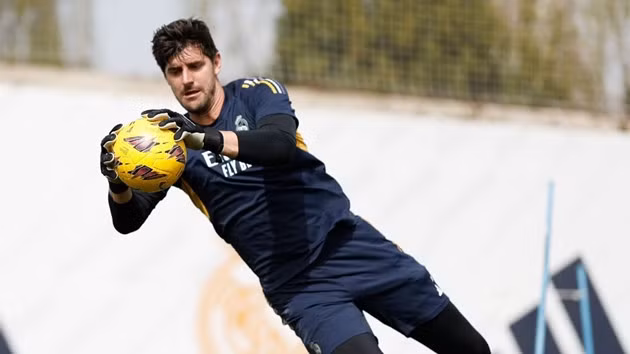 Thibaut Courtois đứng trước nguy cơ lỡ hẹn với EURO 2024.