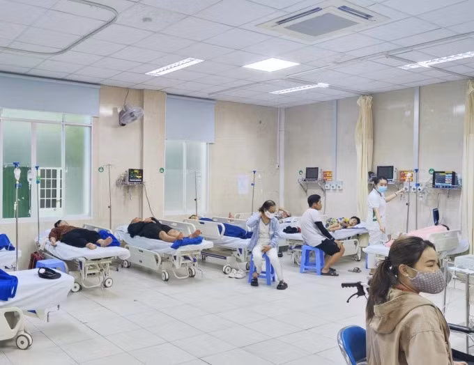 Các bệnh nhân điều trị tại Bệnh viện đa khoa Nha Trang - Sài Gòn. Ảnh: Ly Ly