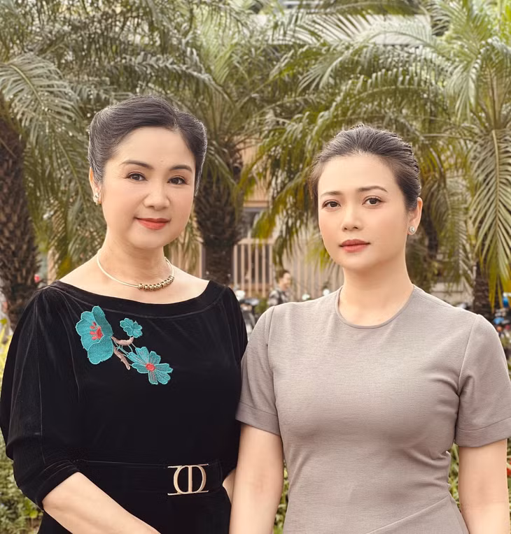NSND Thu Hà và diễn viên Kiều Anh - người đóng vai Hạ Lan lúc trẻ.