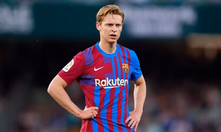 Barca sẵn sàng bán đứt De Jong.