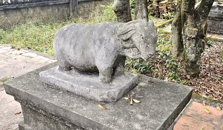 Tượng dê.