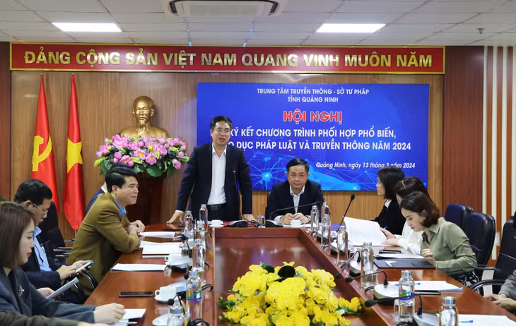 Đồng chí Lê Thành Cung, Giám đốc Sở Tư pháp phát biểu tại lễ ký kết.