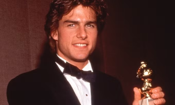 Tom Cruise nhận giải nam chính Quả Cầu Vàng năm 1990 với phim "Fourth of July". Ảnh: AP