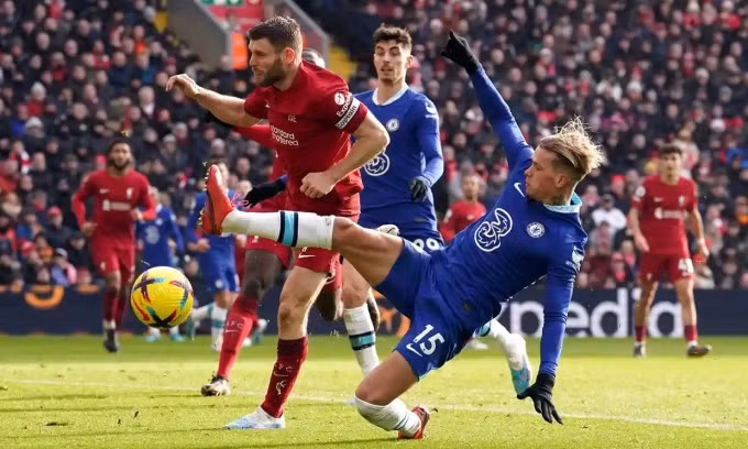 Tân binh Mykhailo Mudryk bỏ lỡ một cơ hội trong trận ra mắt Chelsea. Ảnh: PA