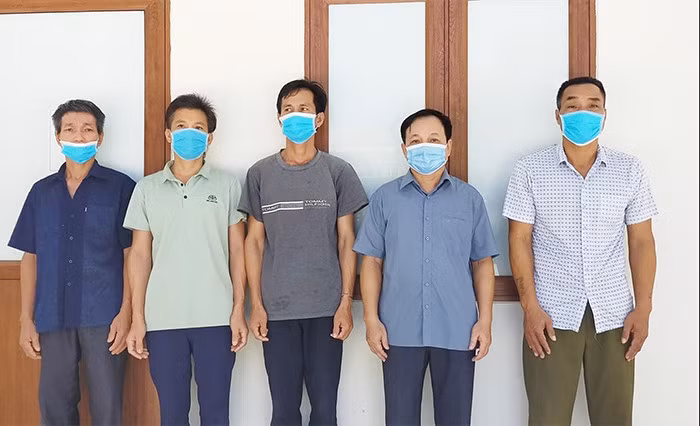 5 đối tượng phá rừng ở Xuân Chinh lĩnh án.