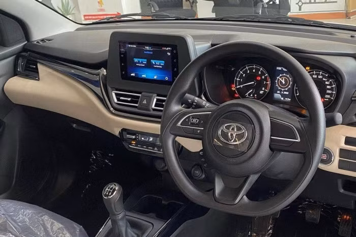 Khoang nội thất trên Toyota Glanza 2022