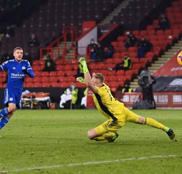 Vardy vắng mặt.