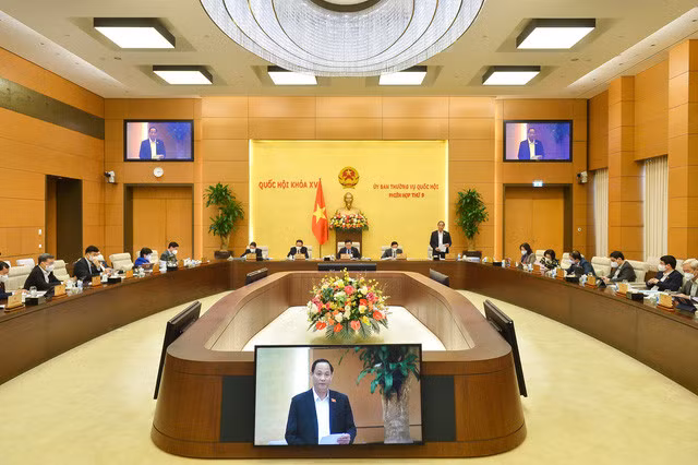 Toàn cảnh phiên họp