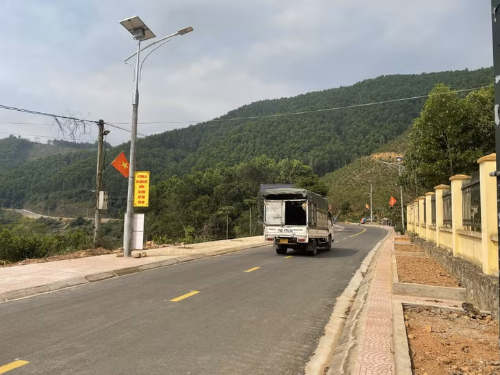 Xã Điền Xá (huyện Tiên Yên) tập trung đầu tư phát triển hạ tầng, bê tông hóa các tuyến đường liên thôn, liên xã. 