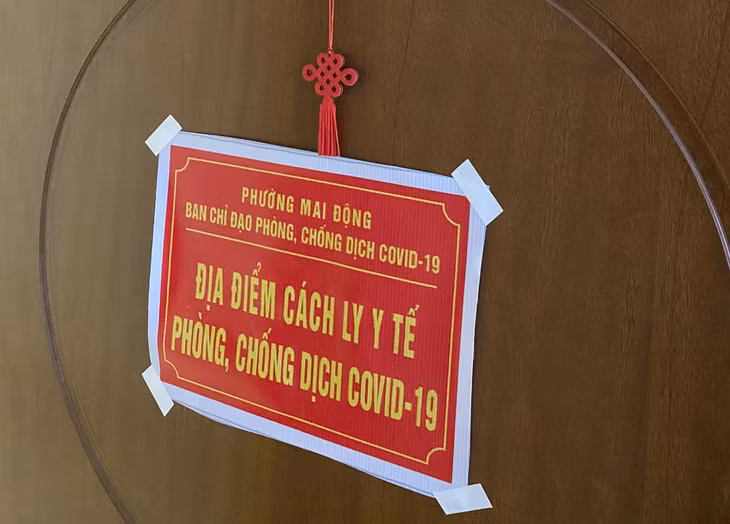 Biển cách ly tại một gia đình ở quận Hoàng Mai, Hà Nội