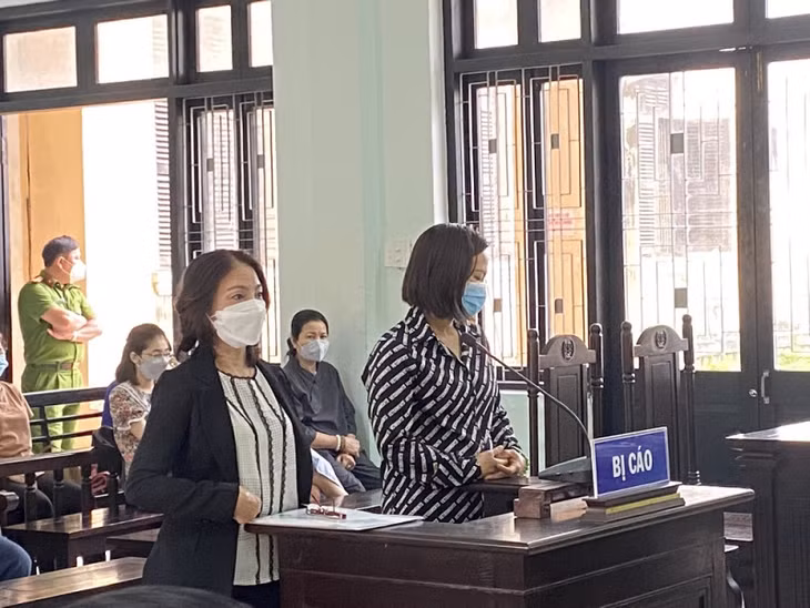 Các bị cáo tại phiên Tòa sơ thẩm ngày 23/3.