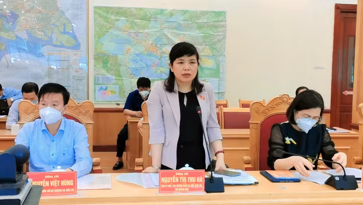 Đồng chí Nguyễn Thị Thu Hà, tỉnh ủy viên, Phó trưởng đoàn ĐBQH tỉnh, trưởng đoàn giám sát kết luận buổi làm việc.