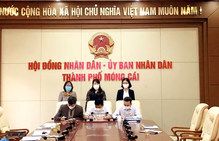 Thành phố tổ chức Ký cam kết thực hiện bình đẳng giới trong các đơn vị, phòng, ban, doanh nghiệp và các xã, phường