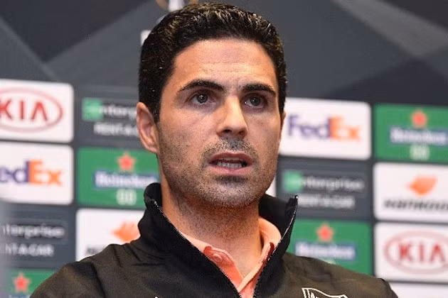 Arteta muốn có chữ ký của Lewandowski.