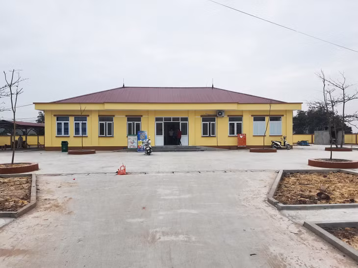 Công trình Trạm y tế xã Đồng Rui vừa được đưa vào sử dụng cuối năm 2021 đã tạo điều kiện thuận lợi cho công tác chăm sóc sức khoe ban đầu cho người dân.