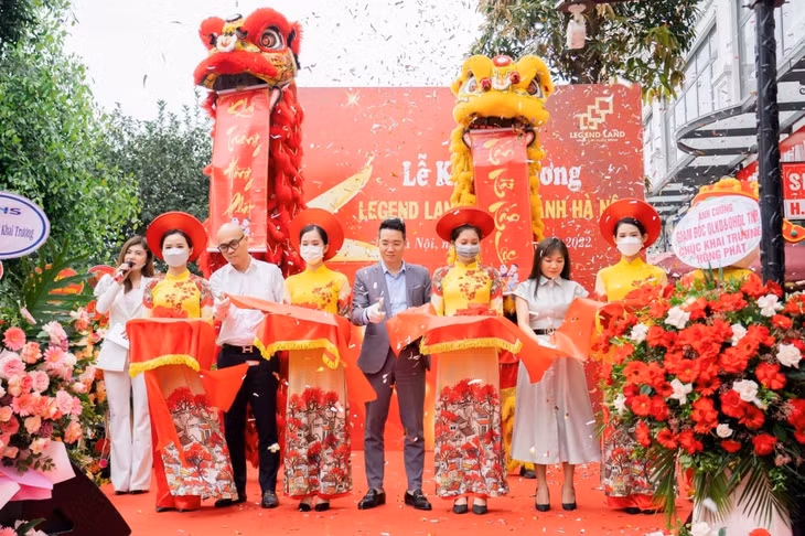 Khai trương chi nhánh Legend Land tại Hà Nội.
