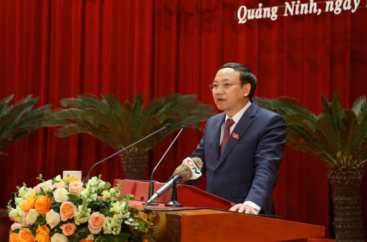 Đồng chí Nguyễn Xuân Ký, Ủy viên Trung ương Đảng, Bí thư Tỉnh ủy, Chủ tịch HĐND tỉnh, phát biểu bế mạc Kỳ họp thứ 7, HĐND tỉnh khóa XIV.