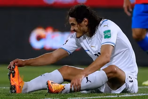 Cavani vừa dính thêm chấn thương.