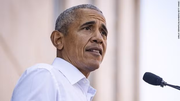 Cuu Tong thong My Barrack Obama duong tinh voi COVID-19 hinh anh 1