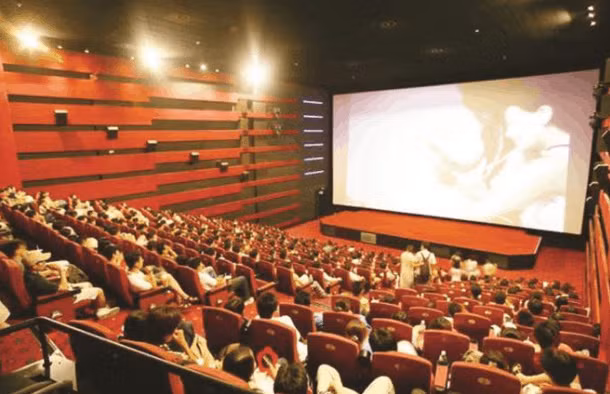 Thu hồi Giấy phép nhập khẩu phim khi phát hiện nội dung phim vi phạm quy định cấm tại Luật Điện ảnh.