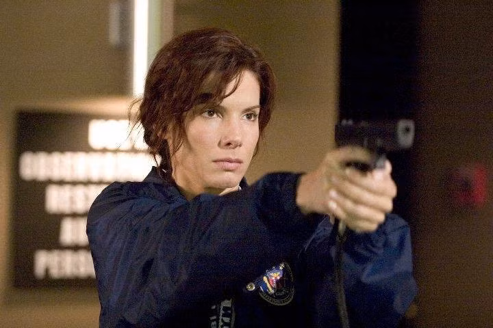 Siêu sao Sandra Bullock trong phim Thành phố mất tích (tựa gốc: The Lost City) Ảnh: CGV