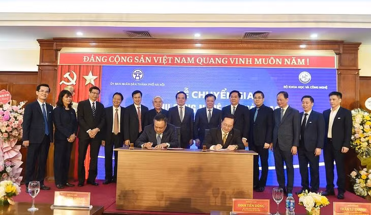 Lễ chuyển giao Khu Công nghệ cao Hòa Lạc về UBND Thành phố Hà Nội quản lý.