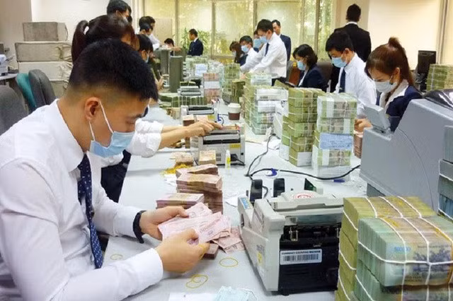 Thủ tướng Chính phủ yêu cầu bảo đảm hoạt động thanh toán của hệ thống các tổ chức tín dụng.
