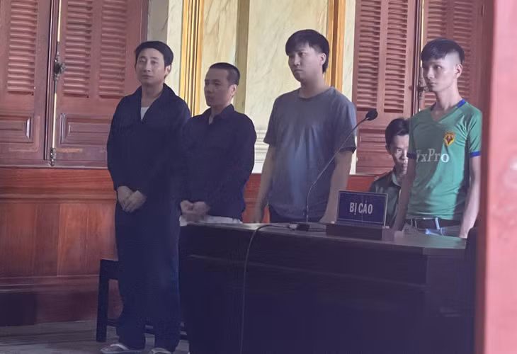 Các bị cáo tại tòa.