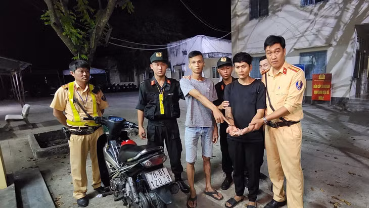 Các đối tượng bị bắt giữ.