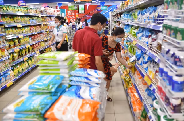 Doanh nghiệp ngóng tiếp tục giảm 2% thuế VAT - Ảnh 1.